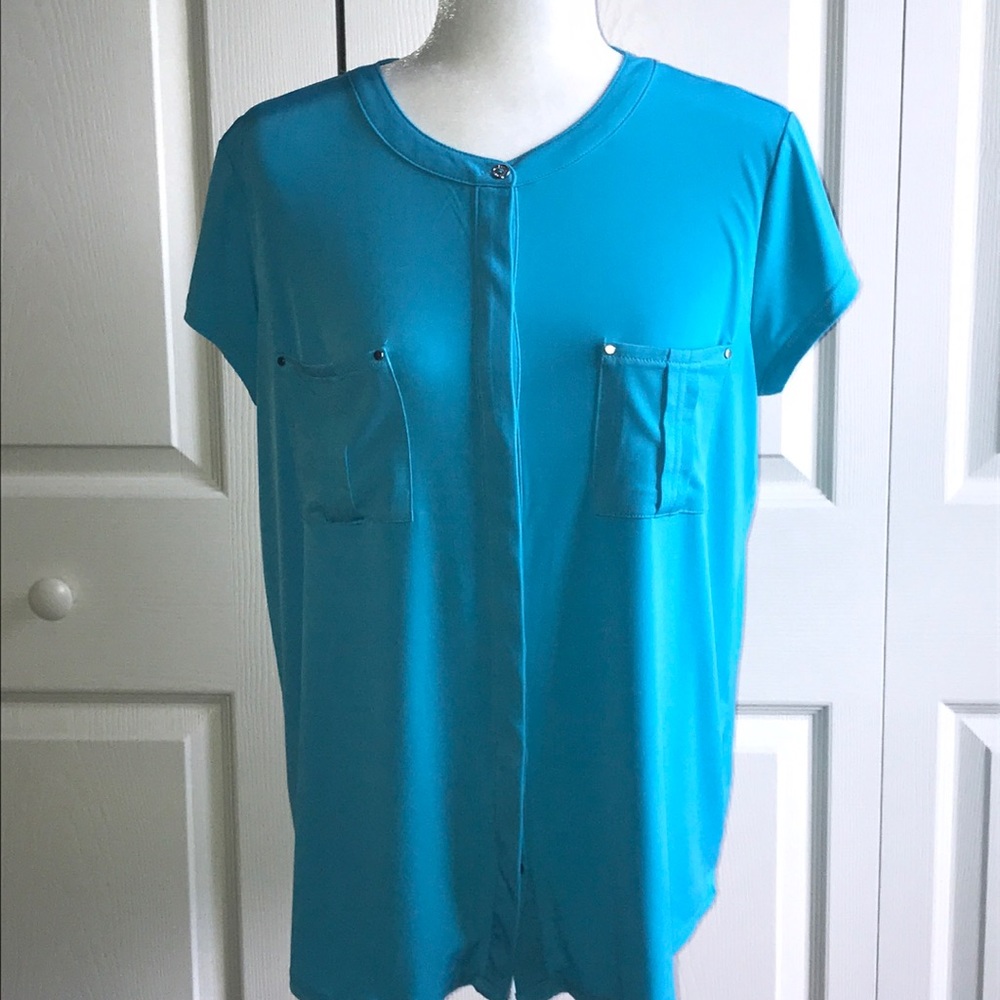 Dana Buchman Button Down Blouse. EUC.